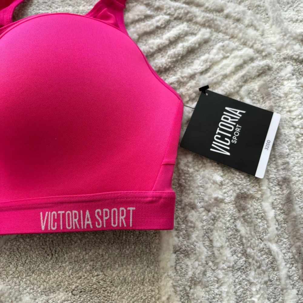 Victoria's Secret Sports Bra 32DD Pink Incredibly Lightweight Gym Workout - Picture 2 of 8
